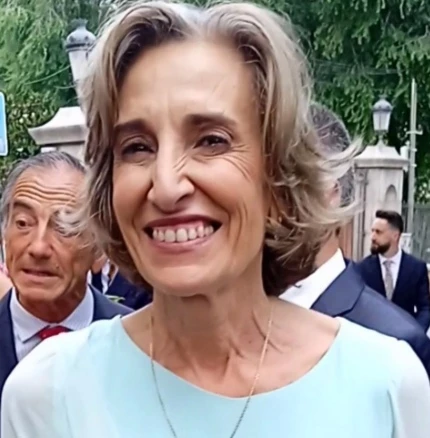Testimonio de la madre de la novia destacando la música en vivo de Melodival en la boda