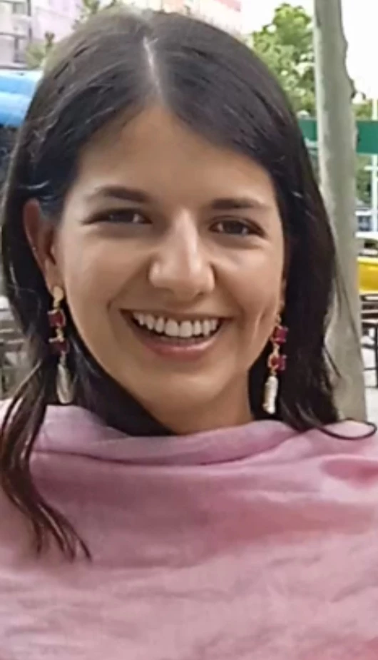 Testimonio de invitada destacando la música en vivo de Melodival en un evento elegante