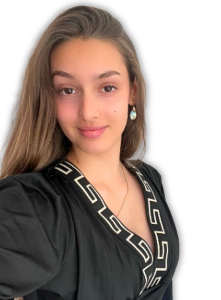 Leonor Ballester, líder y administradora de Melodival, representando la excelencia en música para bodas y eventos exclusivos